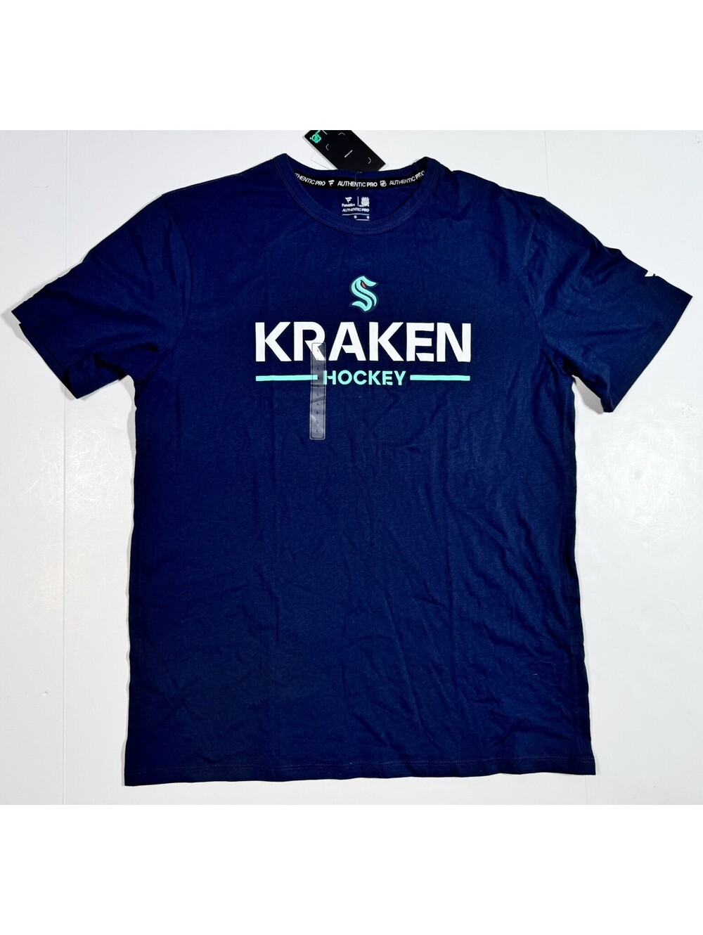 Seattle Kraken Hockey Blue T Shirt Fanatics Mens L NWT